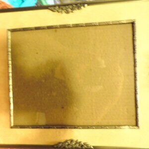 NEW SILVER PICTURE FRAME ACCENTED WITH ROSES - 8 X 10